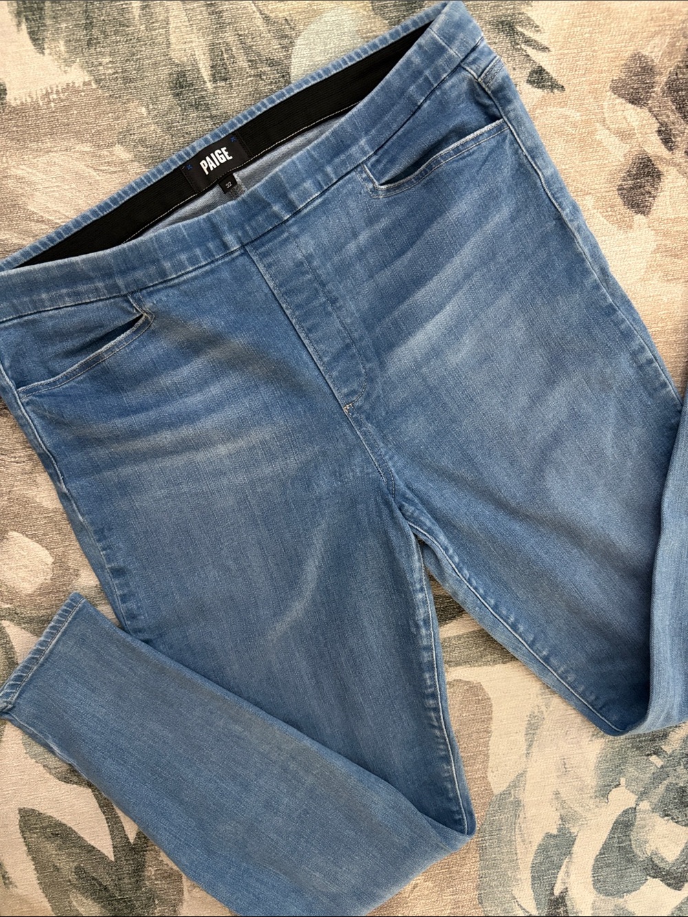 PAIGE Medium Blue Pull-On Denim Leggings